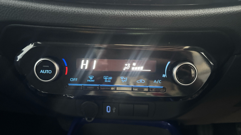 Toyota Aygo X 1.0 VVT-i Edge 5dr Petrol Hatchback